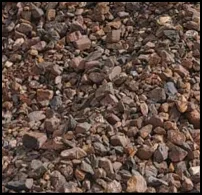 Campione di bauxite della classe granulometrica 50–150 mm